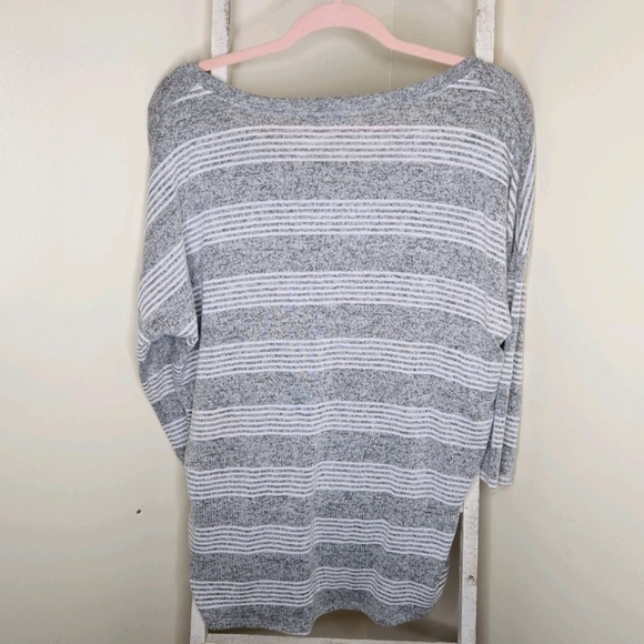 Market & Spruce Stitch Fix Size Large careen stripe dolman sleeve vneck top - Picture 2 of 4